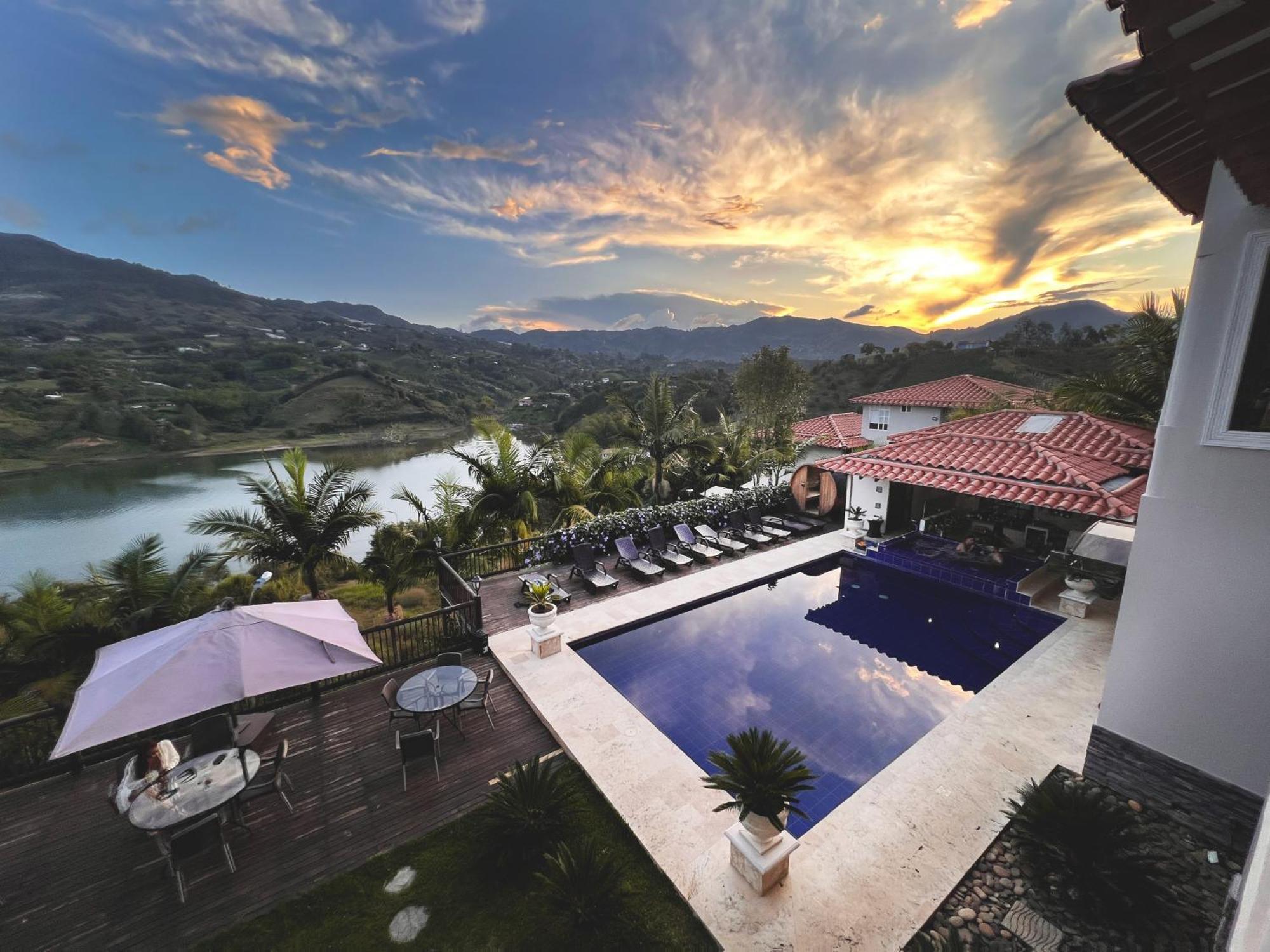 1714 Hotel Boutique Guatape Ngoại thất bức ảnh